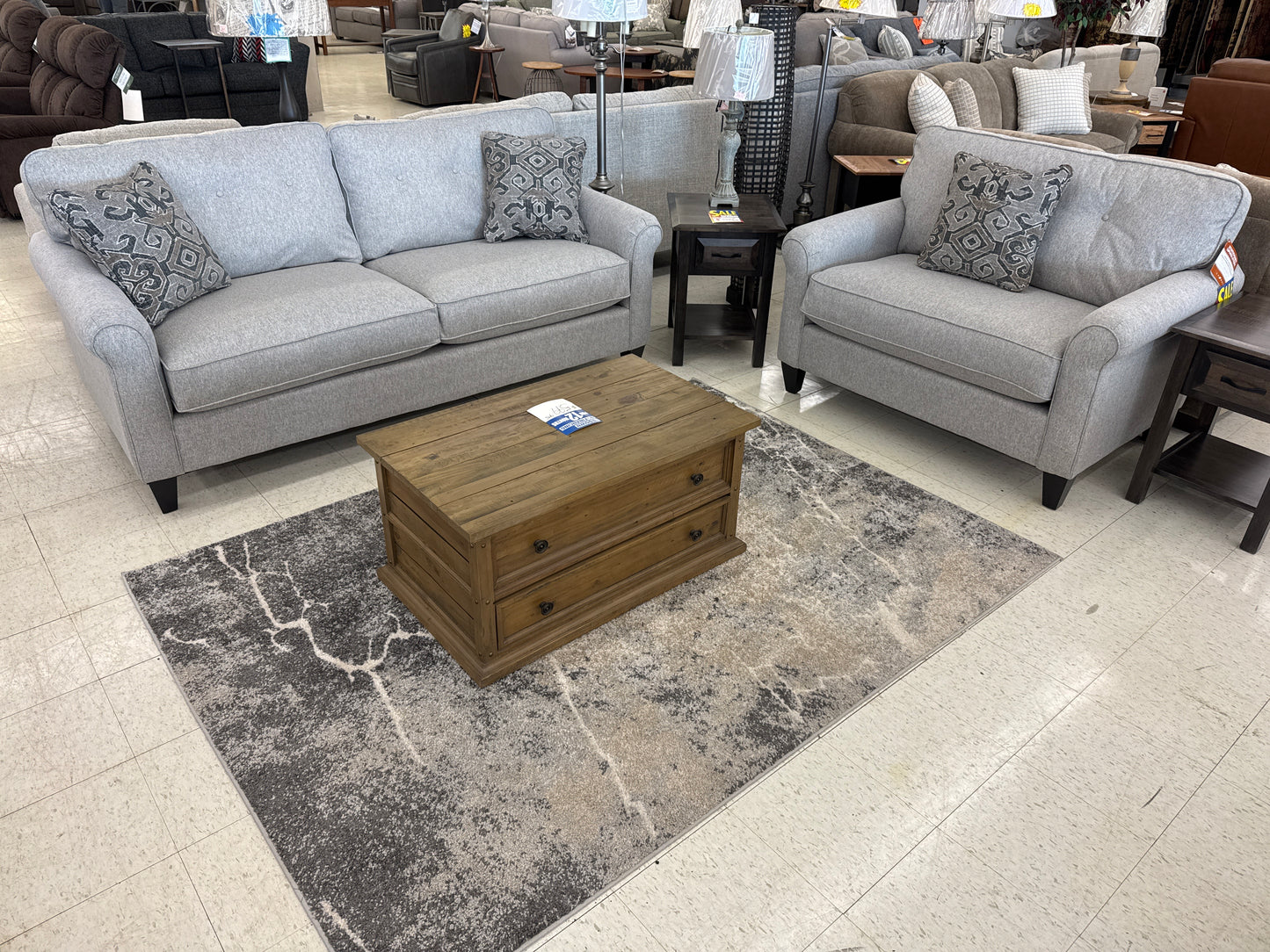 La-Z-Boy Laurel Stationary Sofa w/ Matching Chair & a Half