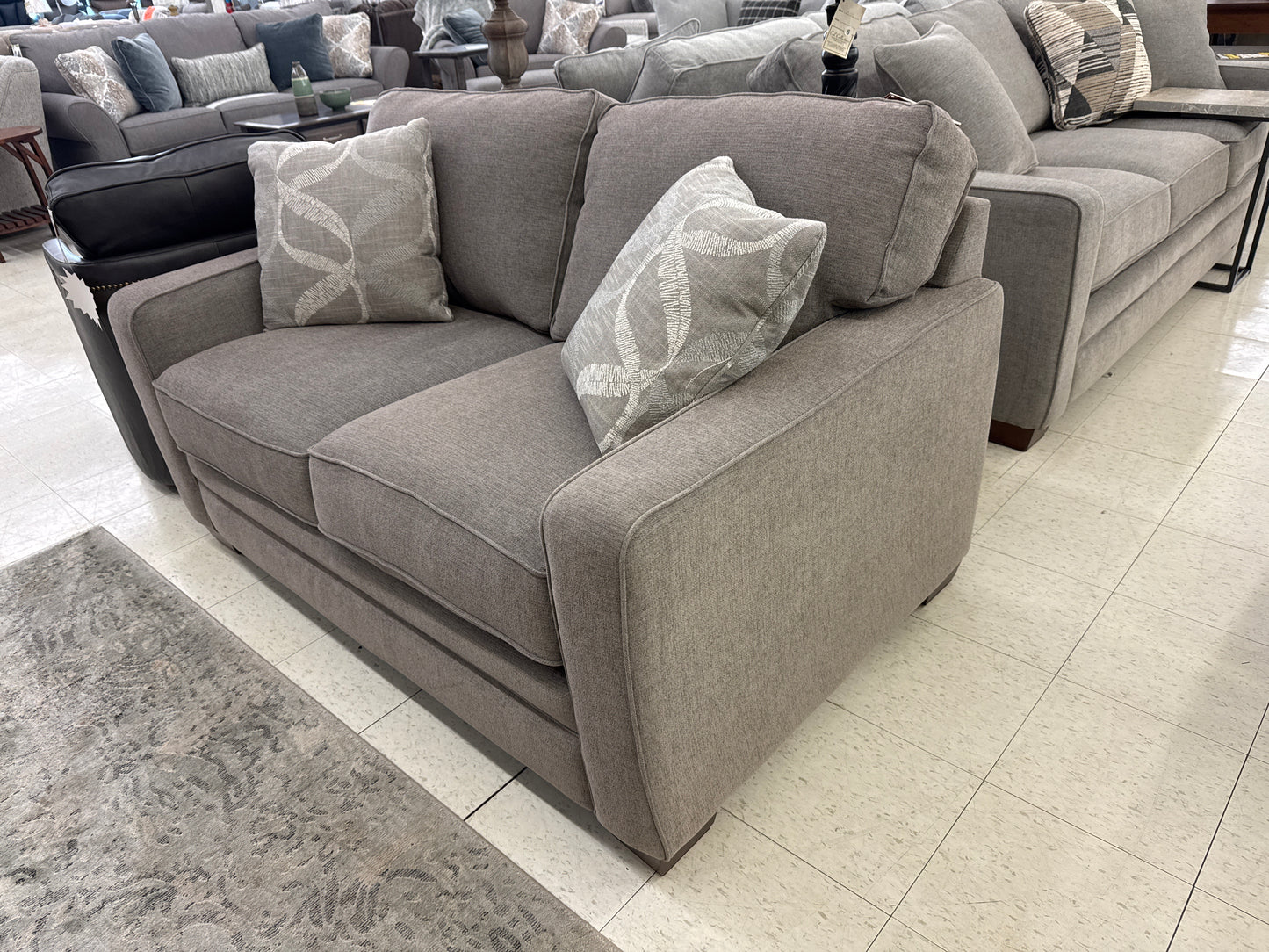FACTORY SPECIAL La-Z-Boy Meyer Stationary Sofa w/ Matching Loveseat