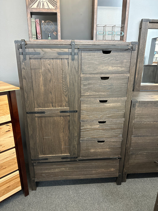 Door Chest