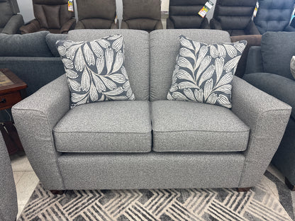 La-Z-Boy Piper Stationary Sofa w/ Matching Loveseat